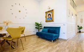 Luxury Apartment In Central City