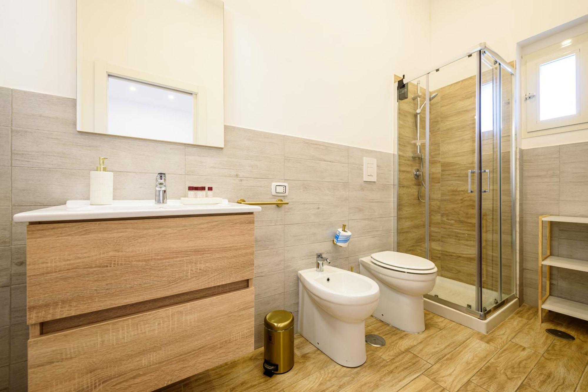 Luxury Apartment In Central City Naples Extérieur photo