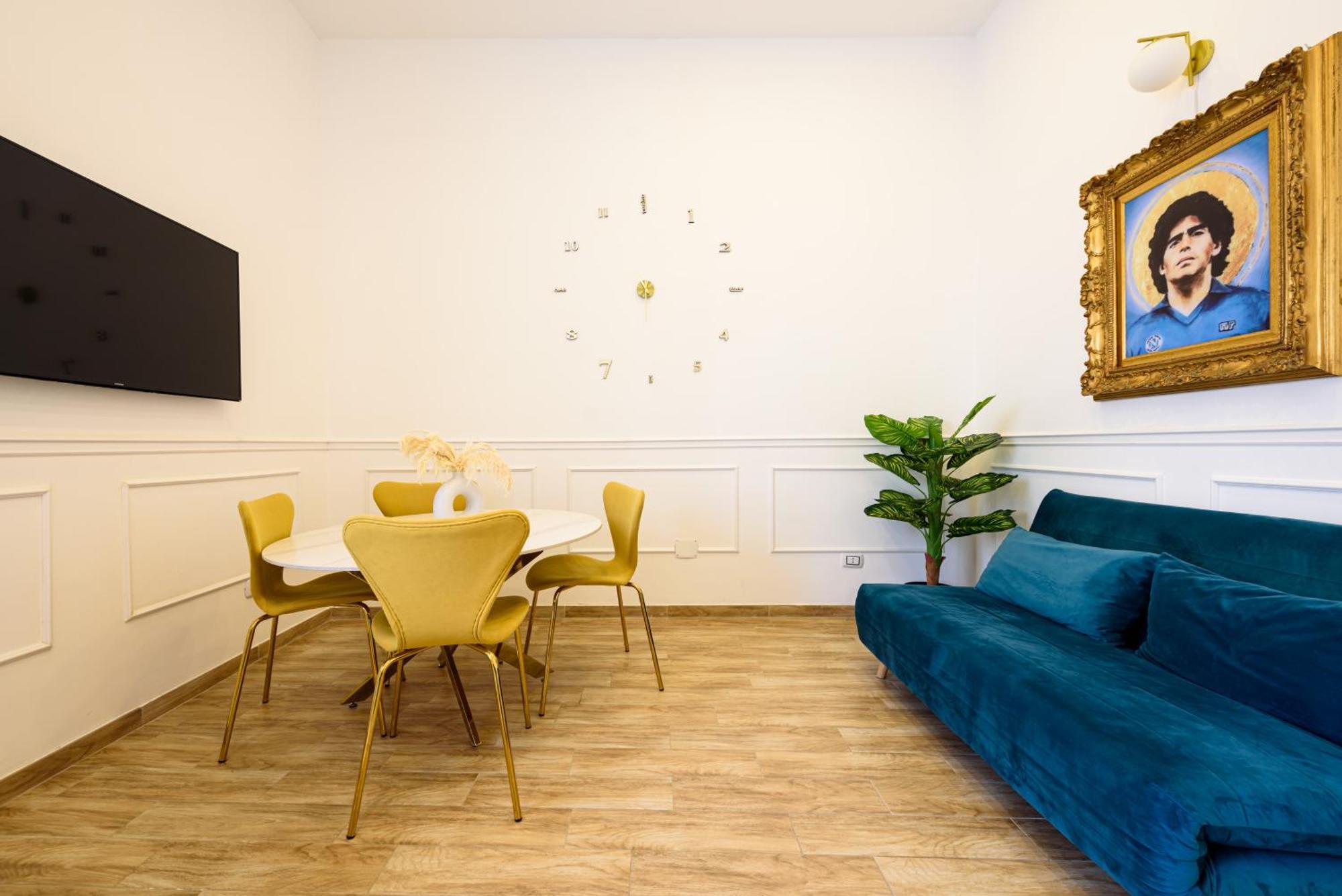 Luxury Apartment In Central City Naples Extérieur photo